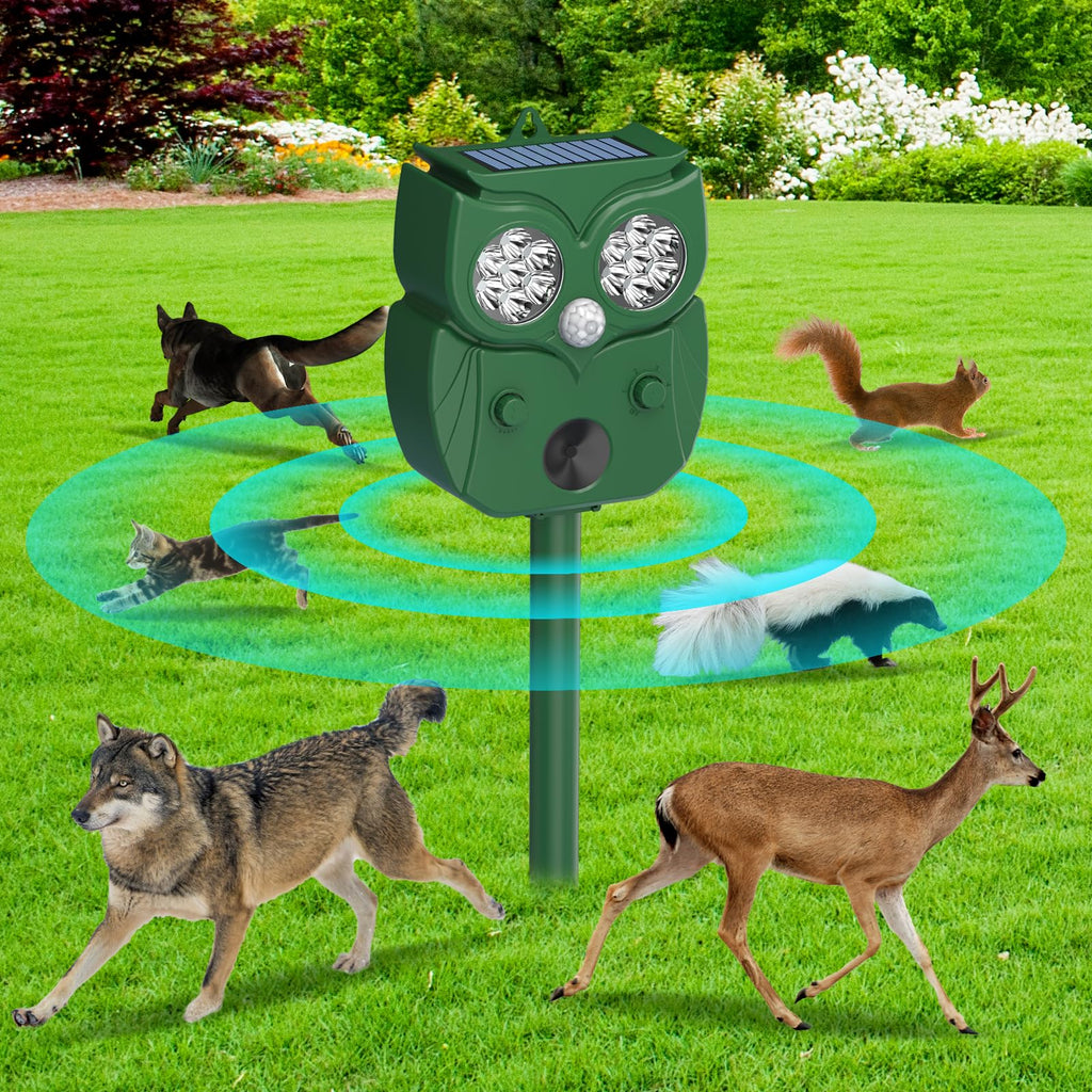Animal Repellent, Raccoon Repellent Ultrasonic, Waterproof Motion Detection LED Flash Light, Animal Repellent Ultrasonic Outdoor for Dogs Fox Rabbit Squirrels Coyote Deer Repellent