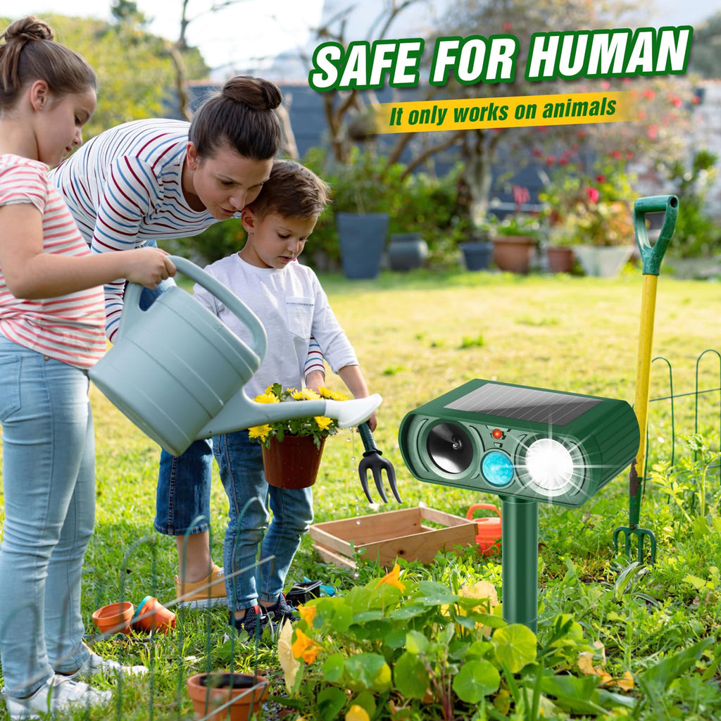 Outdoor Solar Powered Cat Deterrent, Ultrasonic Cat Deterrent with Motion Sensor and Flashing Light, Waterproof Deterrent Device for Dogs/Cats/Farm/Garden/Yard